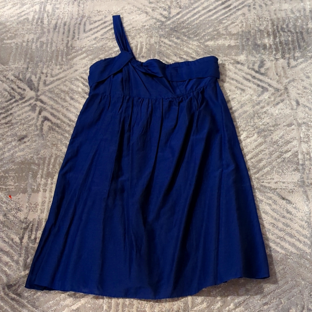 One shoulder dress